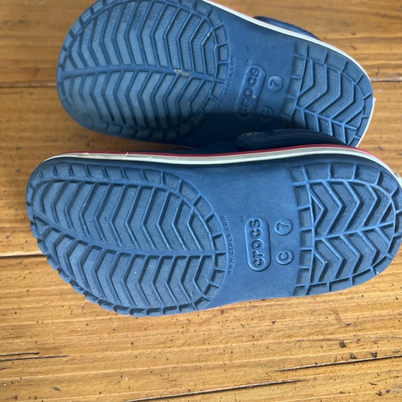 Little kids navy blue Crocs sz 7c - Picture 4 of 4